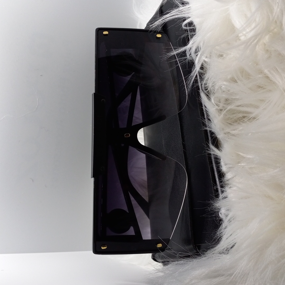 Women and men sunglasses